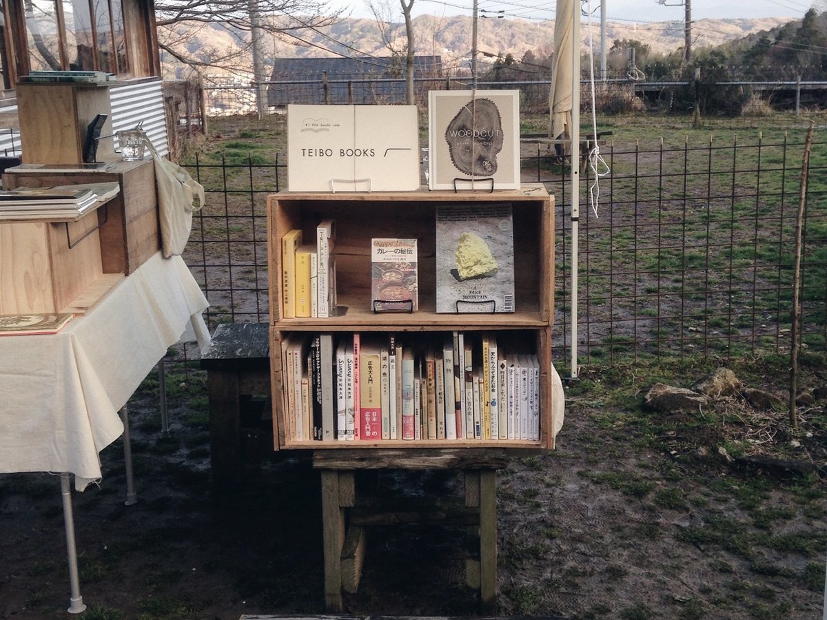 TEIBO BOOKSの展示風景